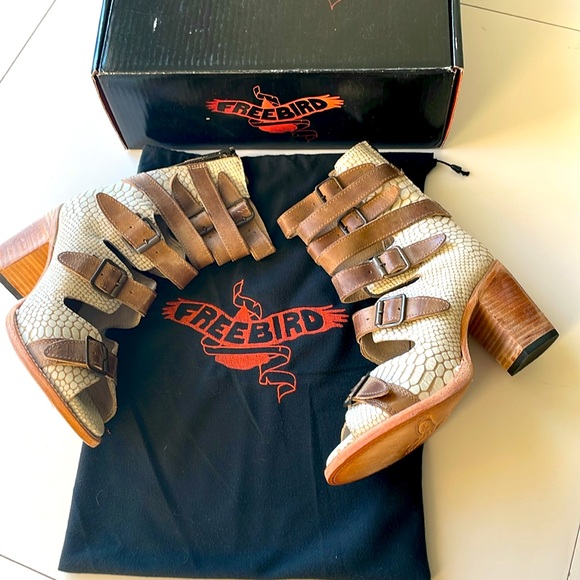 NWOT FREEBIRD WHITE SNAKE BOND BOOTIE SIZE 9 - Picture 10 of 12